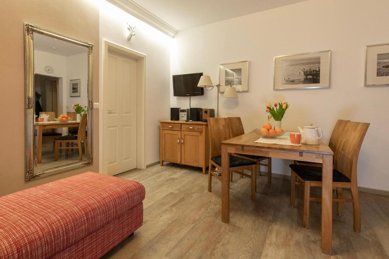 Sanssouci - Baederstilvilla Mit Individuellen Apartment *