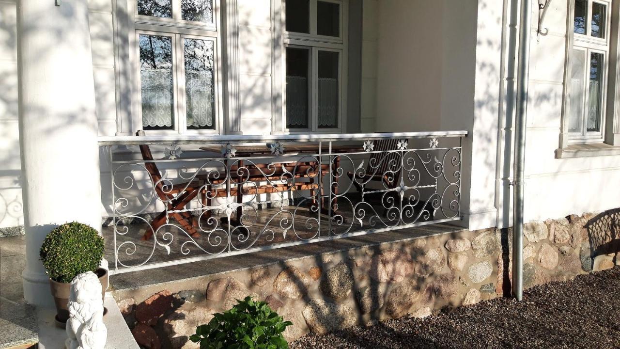 Sanssouci - Baederstilvilla Mit Individuellen Apartment Binz
